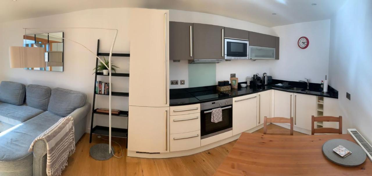 2 Bed Apartment In Granary Wharf Leeds Λιντς Εξωτερικό φωτογραφία